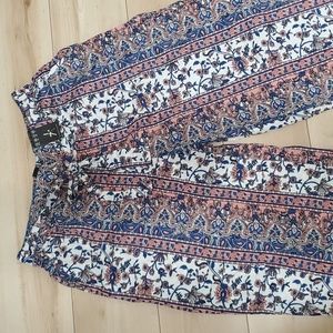 Atmosphere wide leg/ plazzo bottom